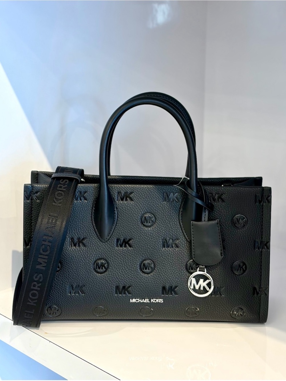 Michael Kors Mirella Medium
Logo Debossed Satchel Black - Picture 10 of 12